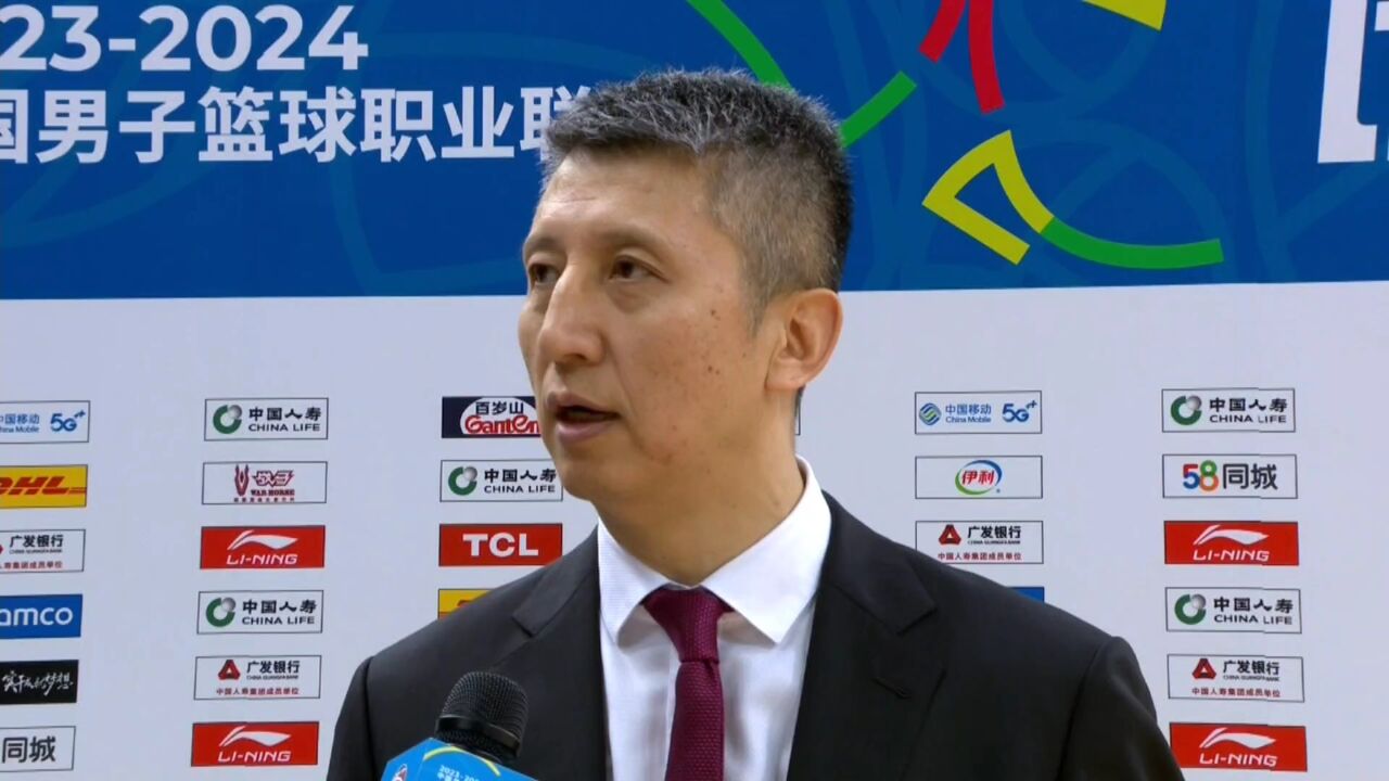 龙狮男篮不敌青岛男篮!广州龙狮主教练郭士强赛后采访.