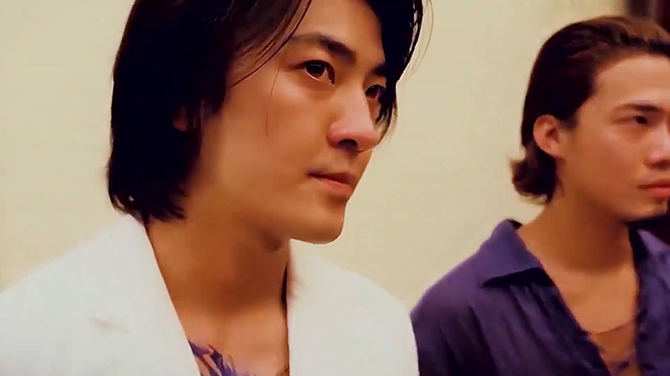 小弟被欺负,不料陈浩南带八百兄弟去捧场,真霸气