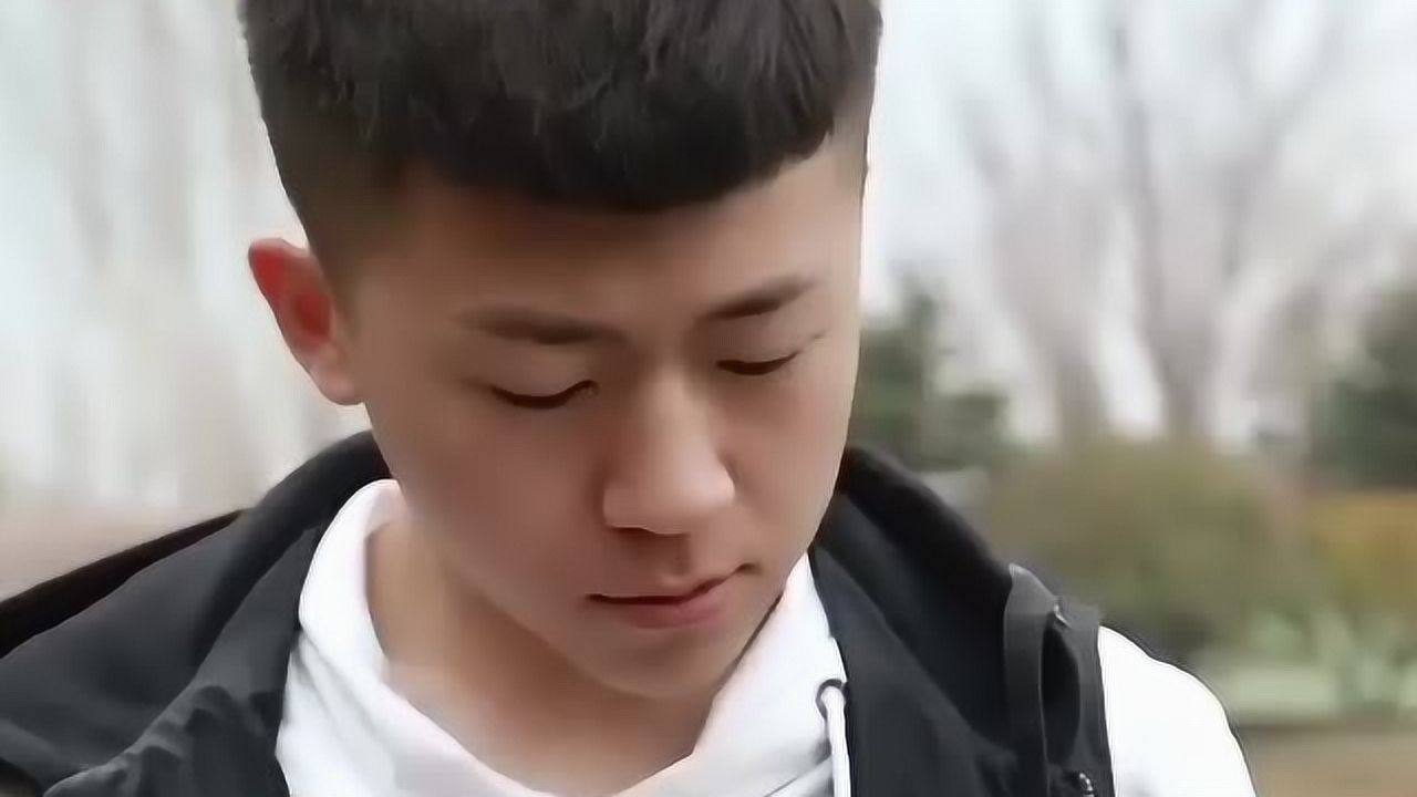 加油吧少年不要觉得自己一无是处最好的已经悄悄来临
