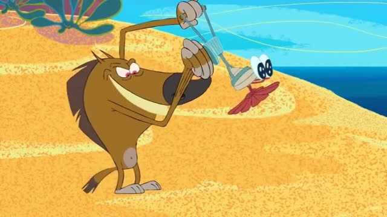 小动画:黄鼠狼的脑袋被火车压扁