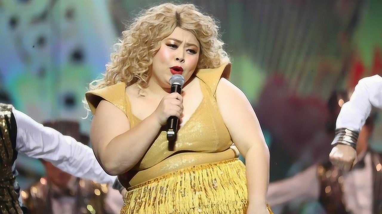 200斤日本女胖子完美演绎蔡依林的《舞娘》,画面太辣眼