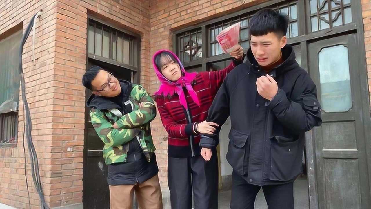 丈母娘生日,有钱女婿和穷女婿去祝寿,丈母娘让有钱女婿无话可说