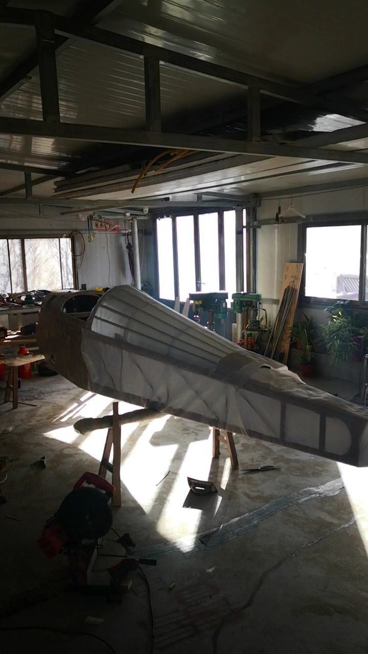 超轻型飞机机身蒙皮