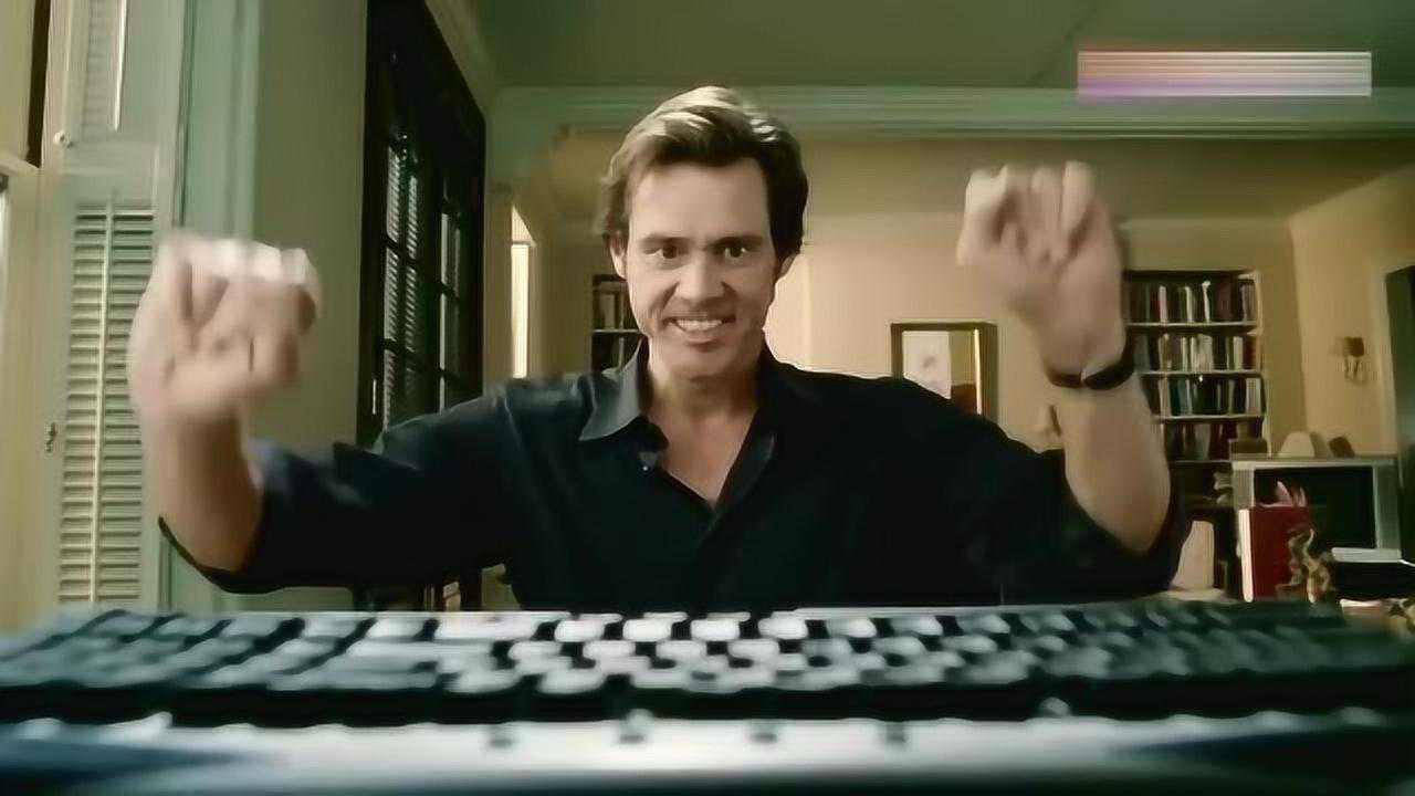 电影剧场冒牌天神小伙这敲键盘的速度绝了这是玩呢还是玩呢