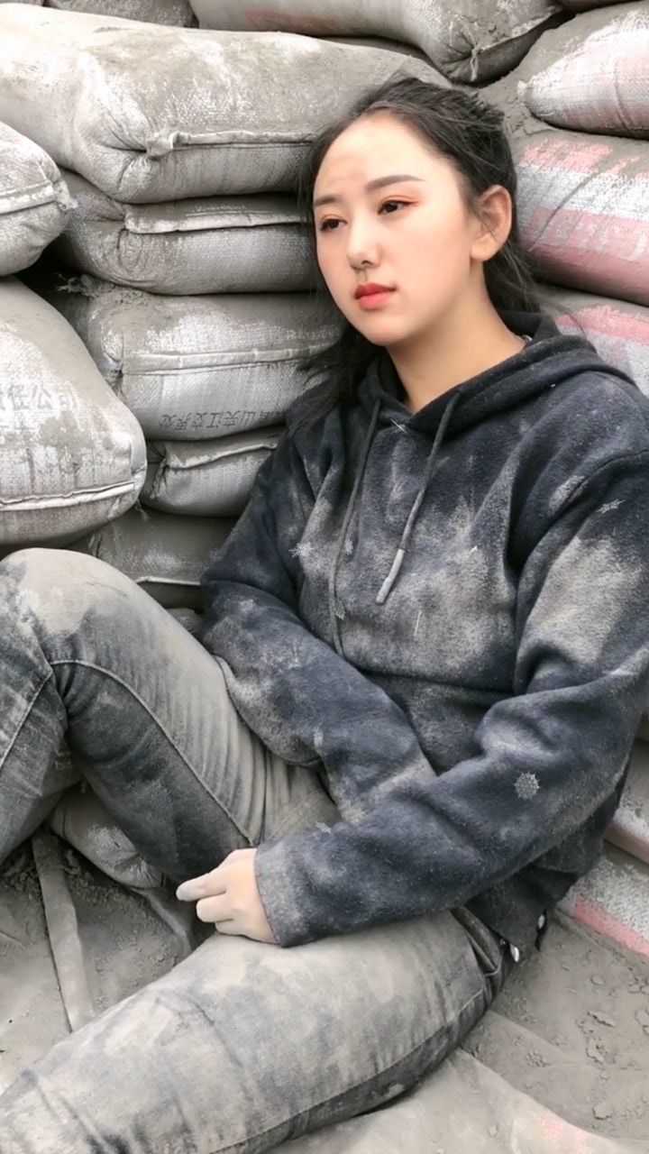 背水泥的女汉子,好累,好想有个人疼