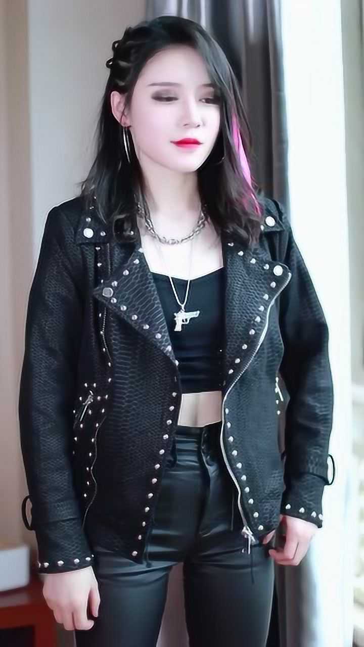 姜十七没想到你还有两幅面孔