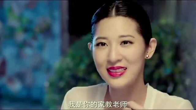 家教美女老师到学生家,一不小心闯到浴室,还好小伙该遮住的遮住了