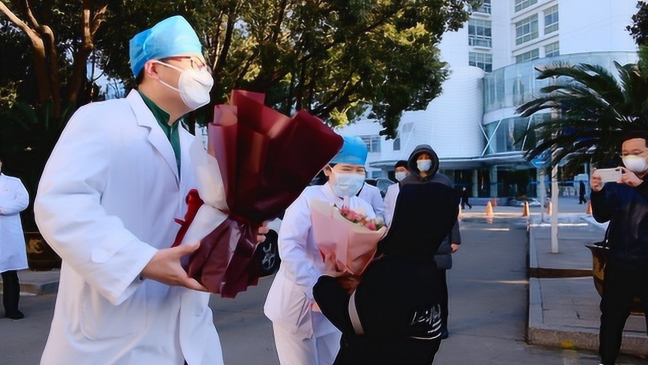 盐城市三院两名新冠肺炎病人出院