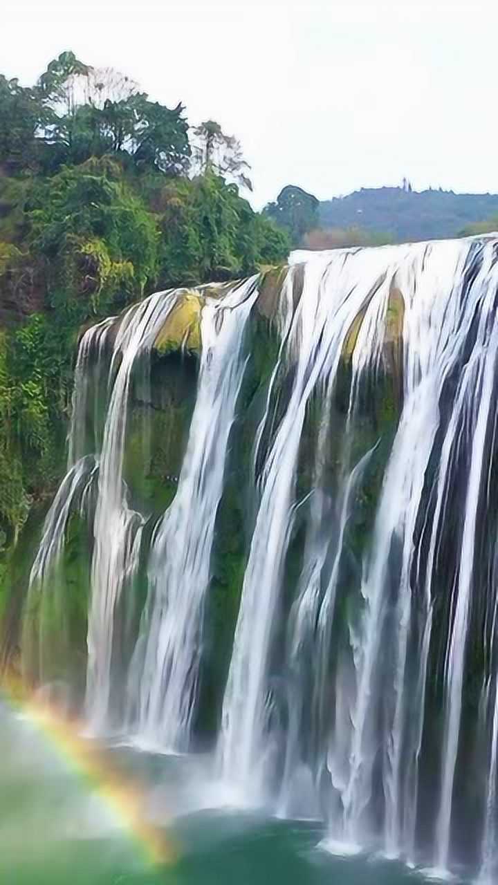 贵州黄果树瀑布最美的时候瀑布下还有一条路穿过太美了