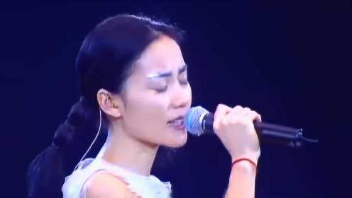 1995年王菲现场《我只在乎你》，模仿邓丽君唱歌，超级好听！