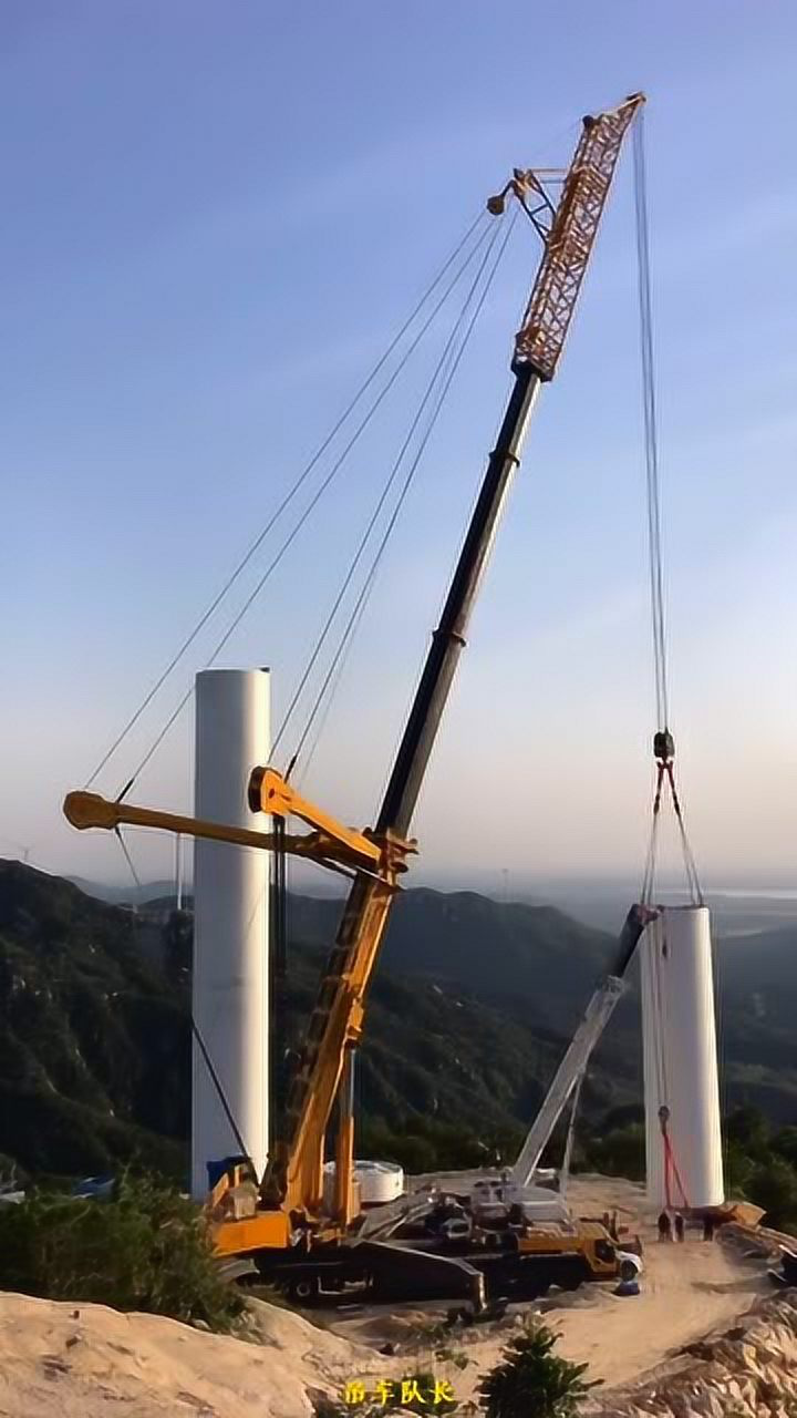 中国制造千吨吊车,安装90米直驱25风力发电,这效率不得不服