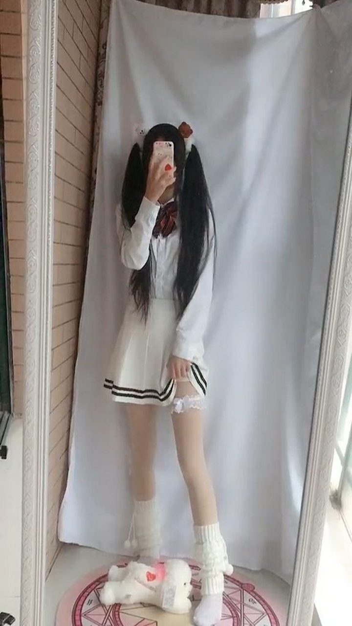 美女露大腿_腾讯视频