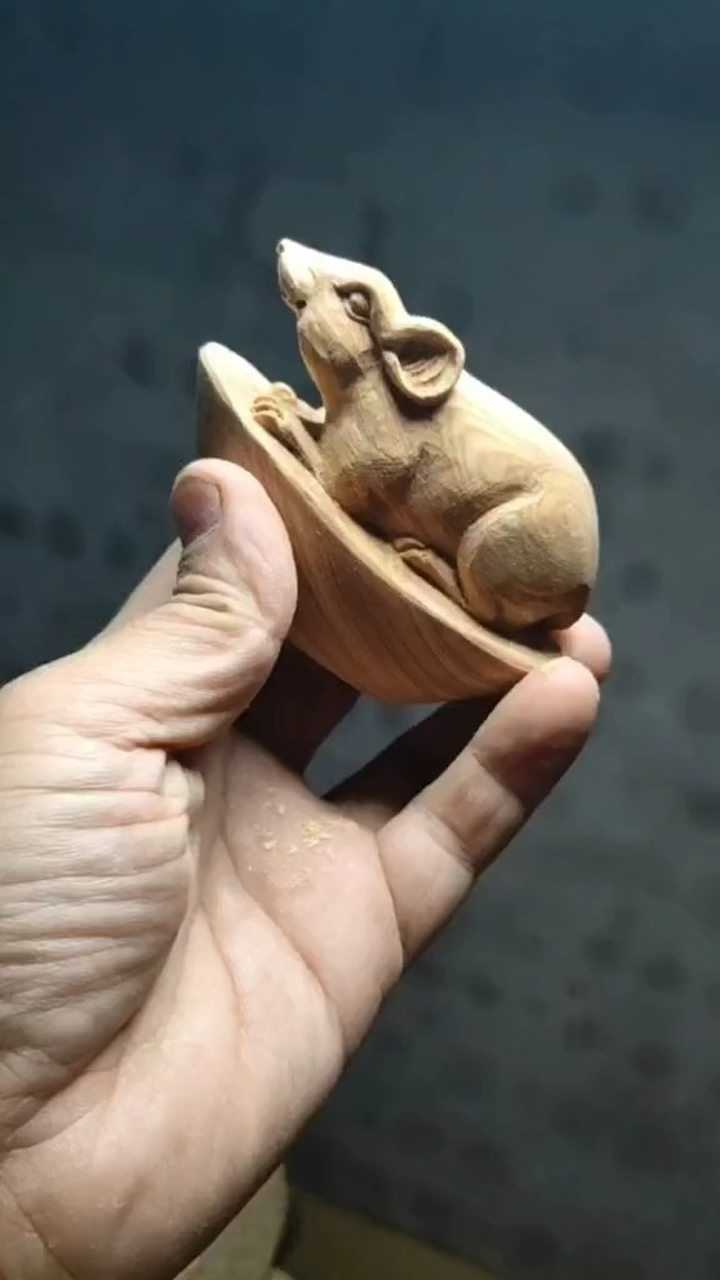 雕刻鼠来宝