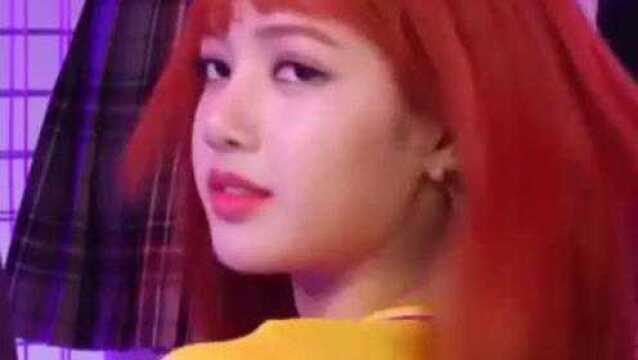 blackpink:哇哦,Lisa这是什么表情?卖萌搞怪嘟嘴,样样精通