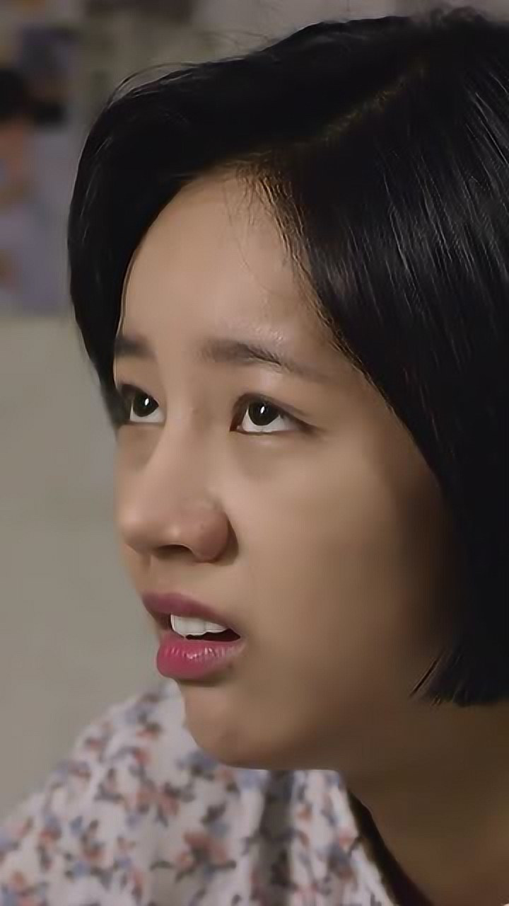 请回答1998,李惠利表情包,有人收藏不?