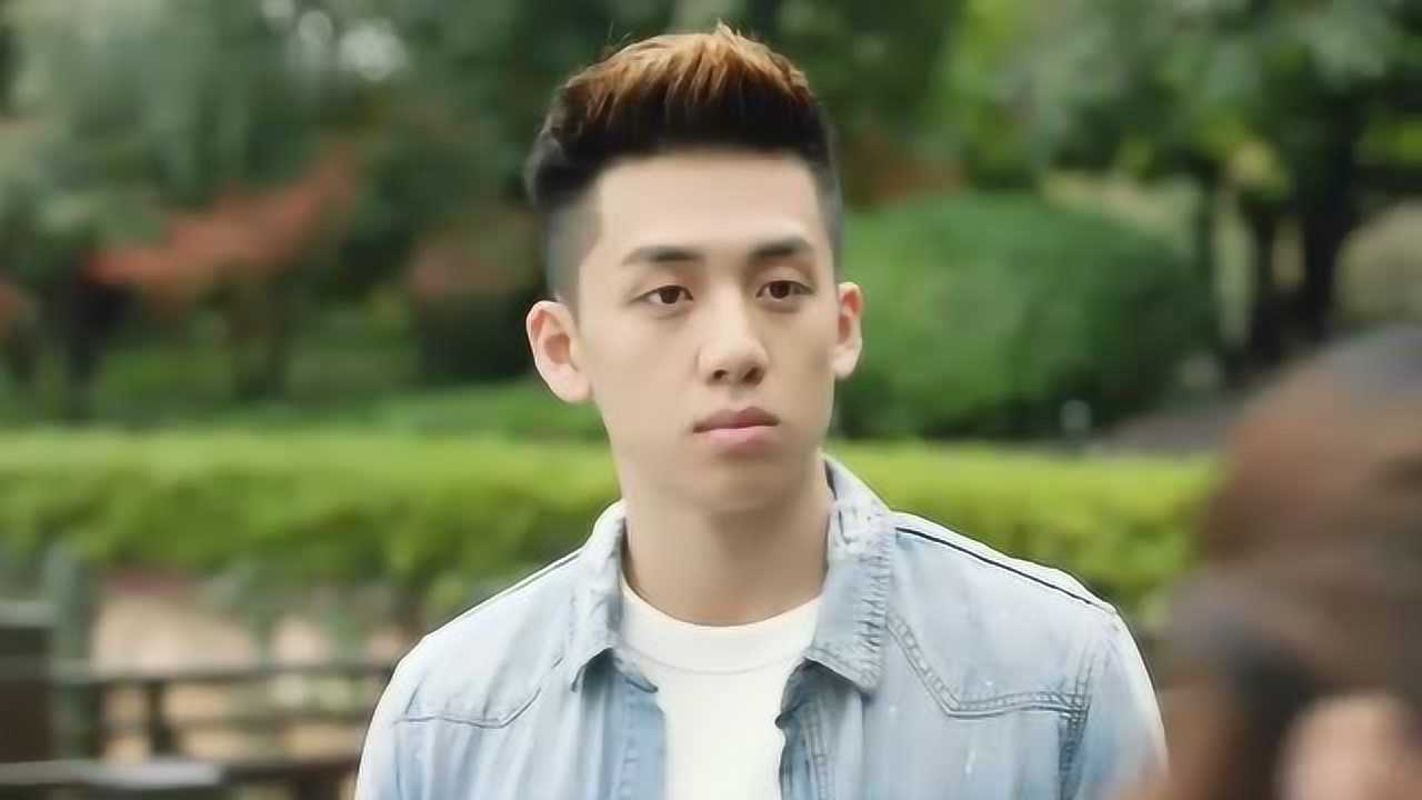 心机女利用男友帮自己上位见嚣张男生气了急忙道歉真有心机啊