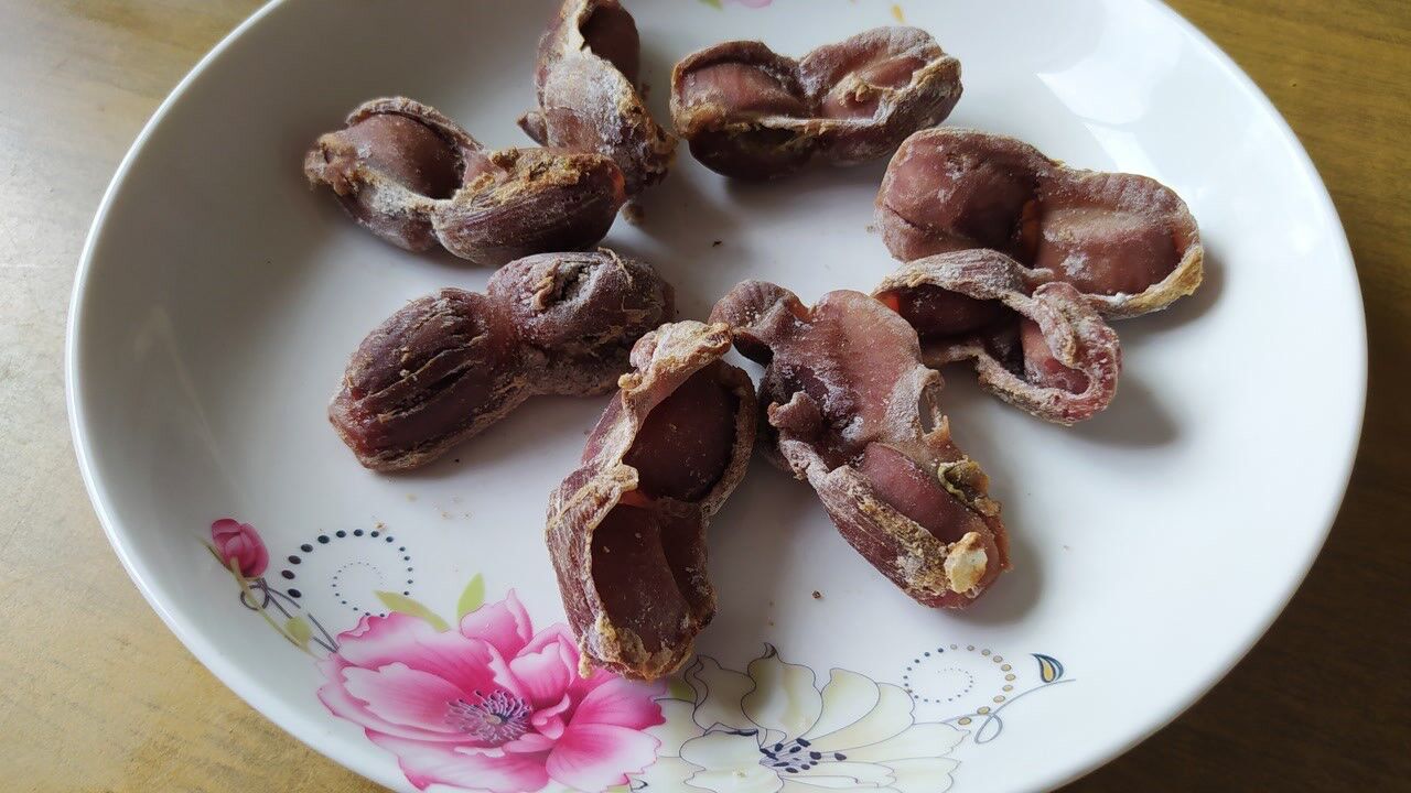 特色美食盐焗鸡胗,咸香四溢有嚼劲,做法十分简单