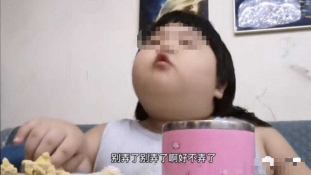 3岁幼女被喂到70斤当吃播,沦为窝囊废父母的赚钱工具