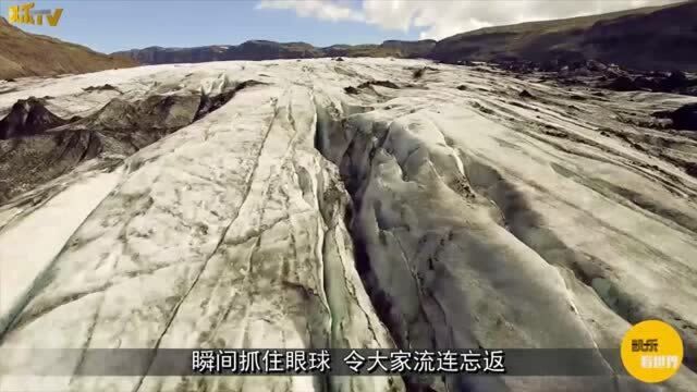 这样的自然喷泉头一次见!造型十分奇特,能喷出18米的水