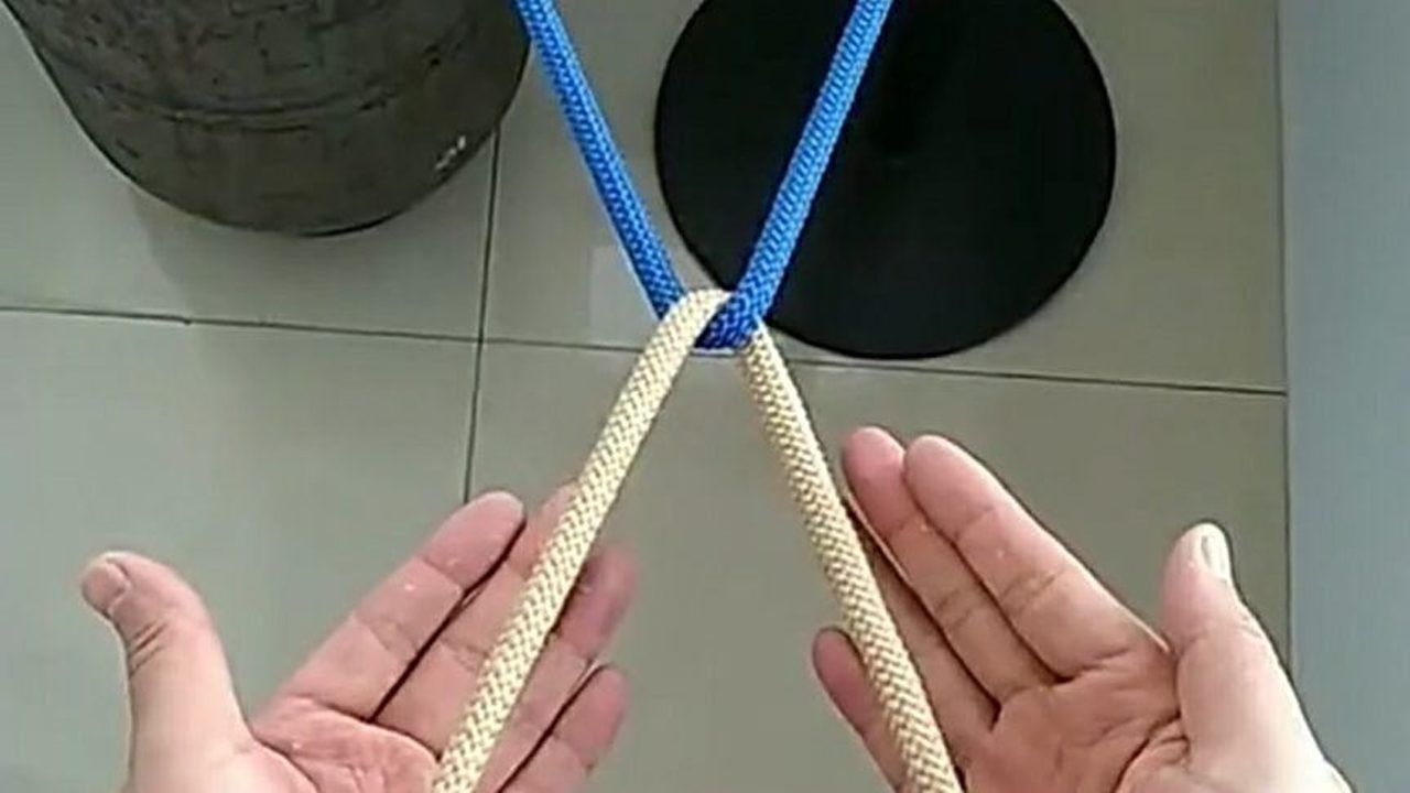 教你们打成死结的两根绳子怎么简单解开这么容易怎么早不会呢