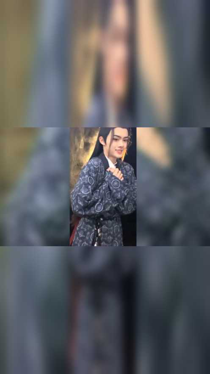 高马尾汉服男孩陈家苇合集,很迷人的笑容,你有被迷住吗?