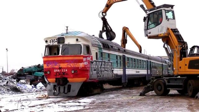 那些报废的火车和高铁都去哪里了?一起看看拆卸全过程!