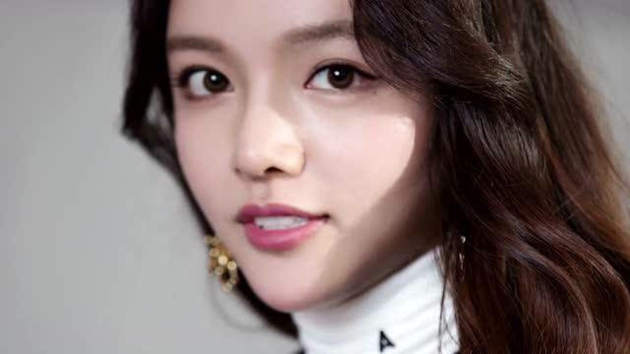 如懿传阿宝饰演者王梓芠爱上日本已婚男正宫挺5个月孕肚捉奸现场画面