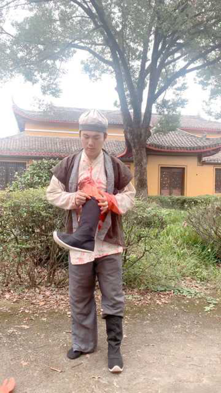 影视剧里的砍腿都是有三条腿的