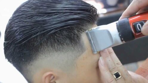 0:01:49简 介:小孩剪发教程上传者:郑州男士理发