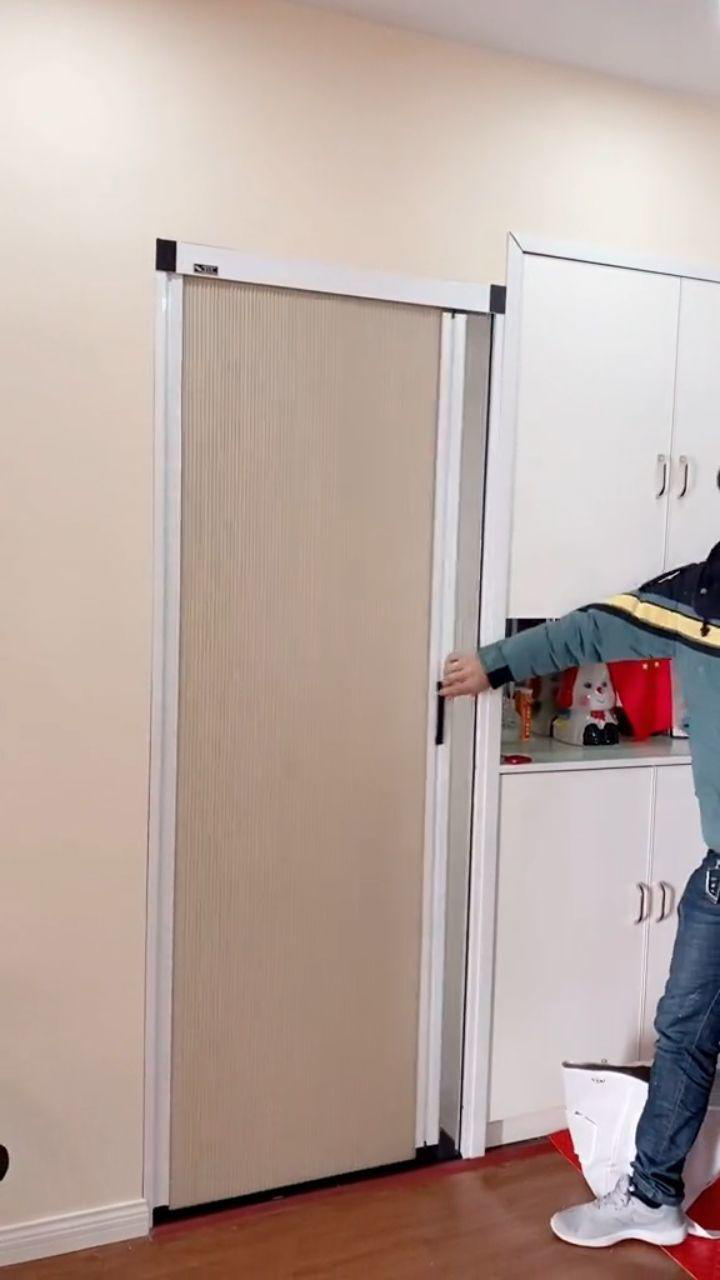 厨房单开隐形推拉门,内扇可拆卸可拆洗,方便美观不占位置