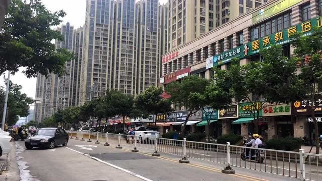 实拍福建福州福清市宏路街道美丽街景