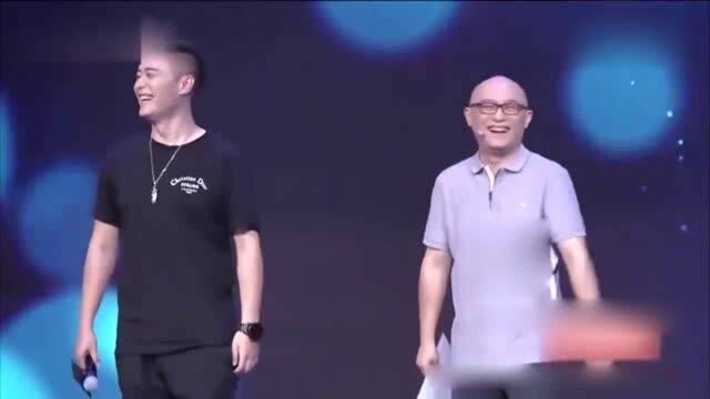 猛男现场演绎伪娘,反差实在太大了,孟非都忍不住说:这就是女人吧!