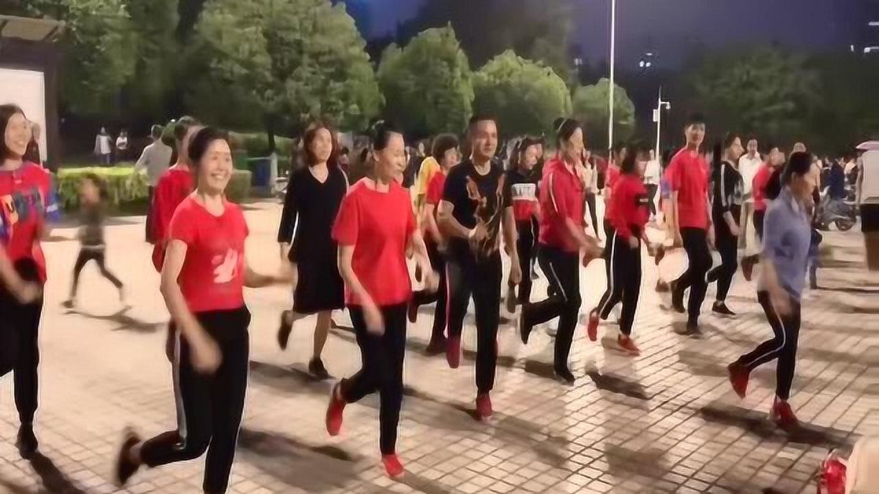 鬼步舞6个基本动作,鬼步舞老七连教学基础舞步-鬼步舞教学基础舞步