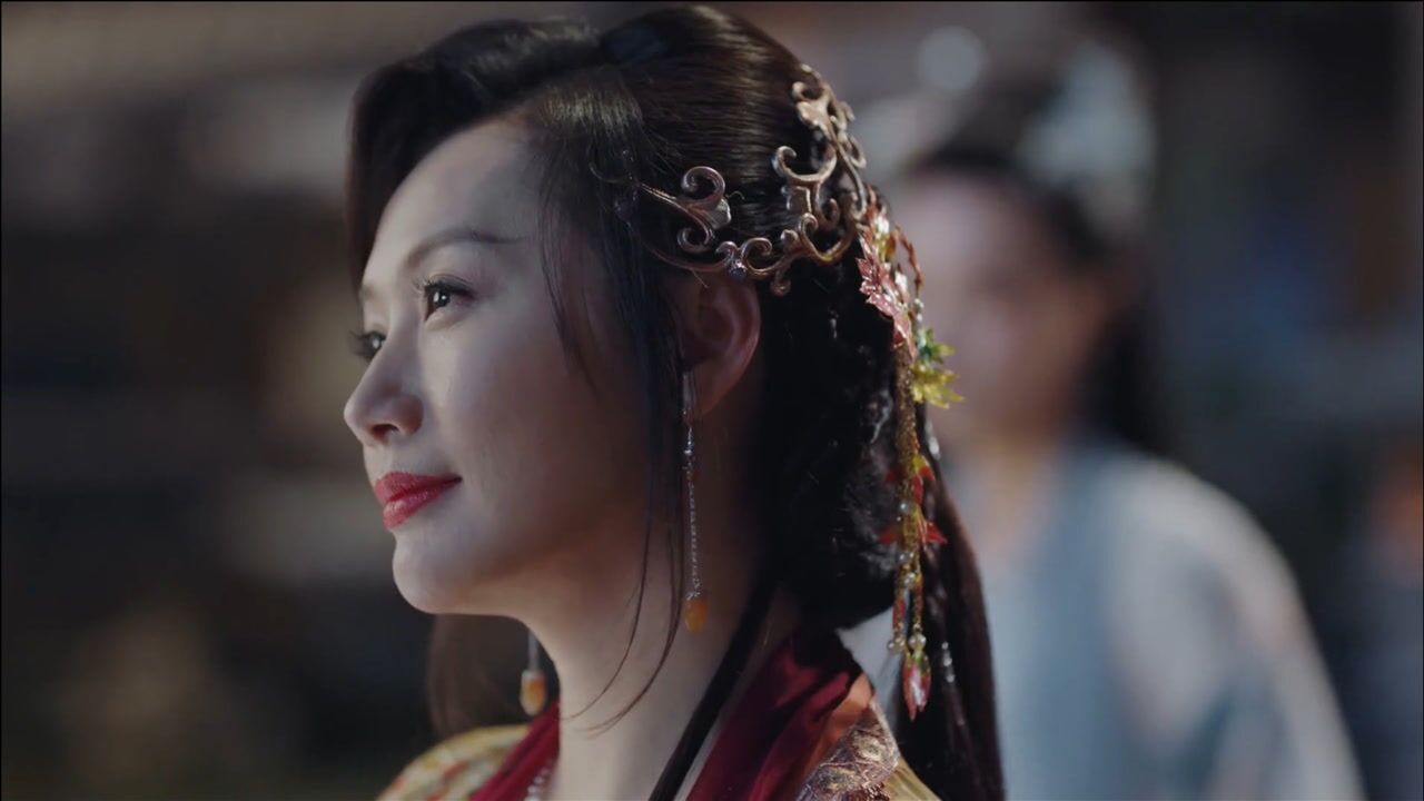 有翡最美配角霓裳夫人为何也会舍身救周翡又是和他有关