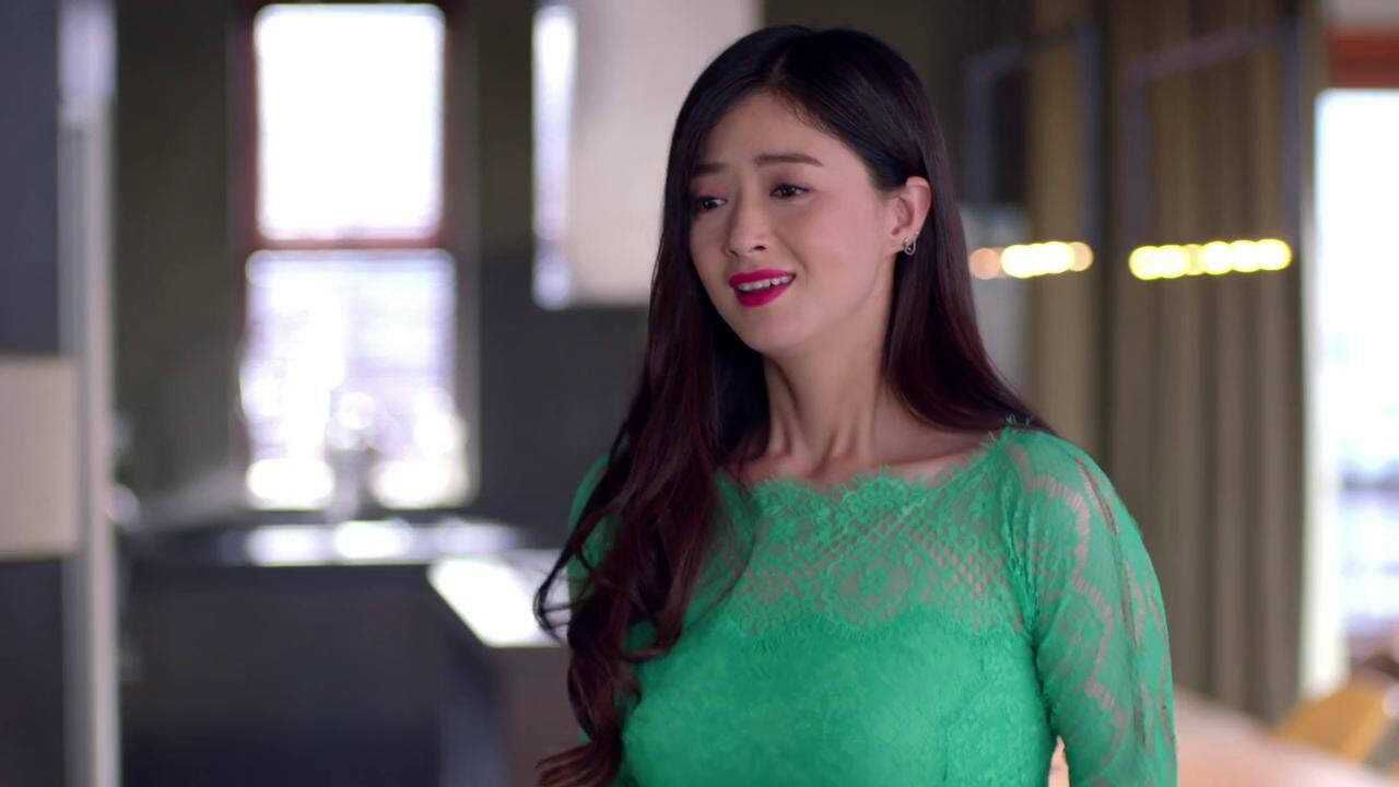 欢乐颂:樊胜美要和老同学约会,一条蕾丝绿裙出场,太显胖了