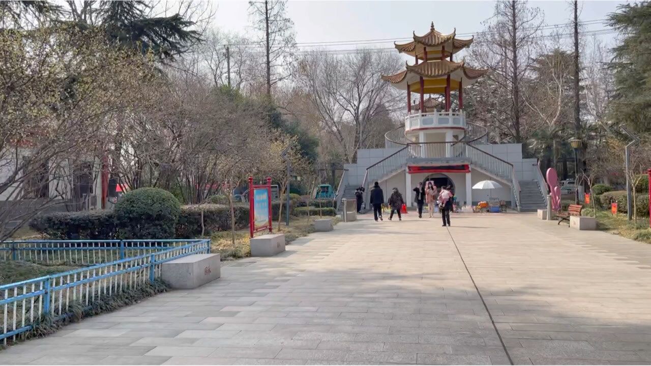 河南省驻马店市南海公园(驻马店最早的公园)