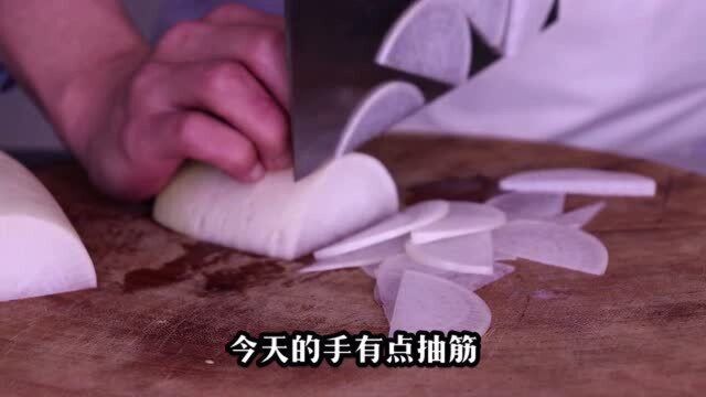 萝卜炒肉加入八角桂皮香叶,味道怎样?出锅看上去还不错