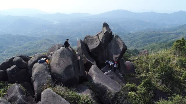 航拍乡村自然生态旅游风景区,狮子石你知道吗?