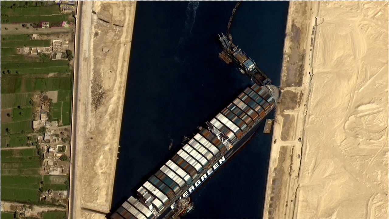 梳理苏伊士运河堵塞时间线:挖掘机走红 堵出天价损失