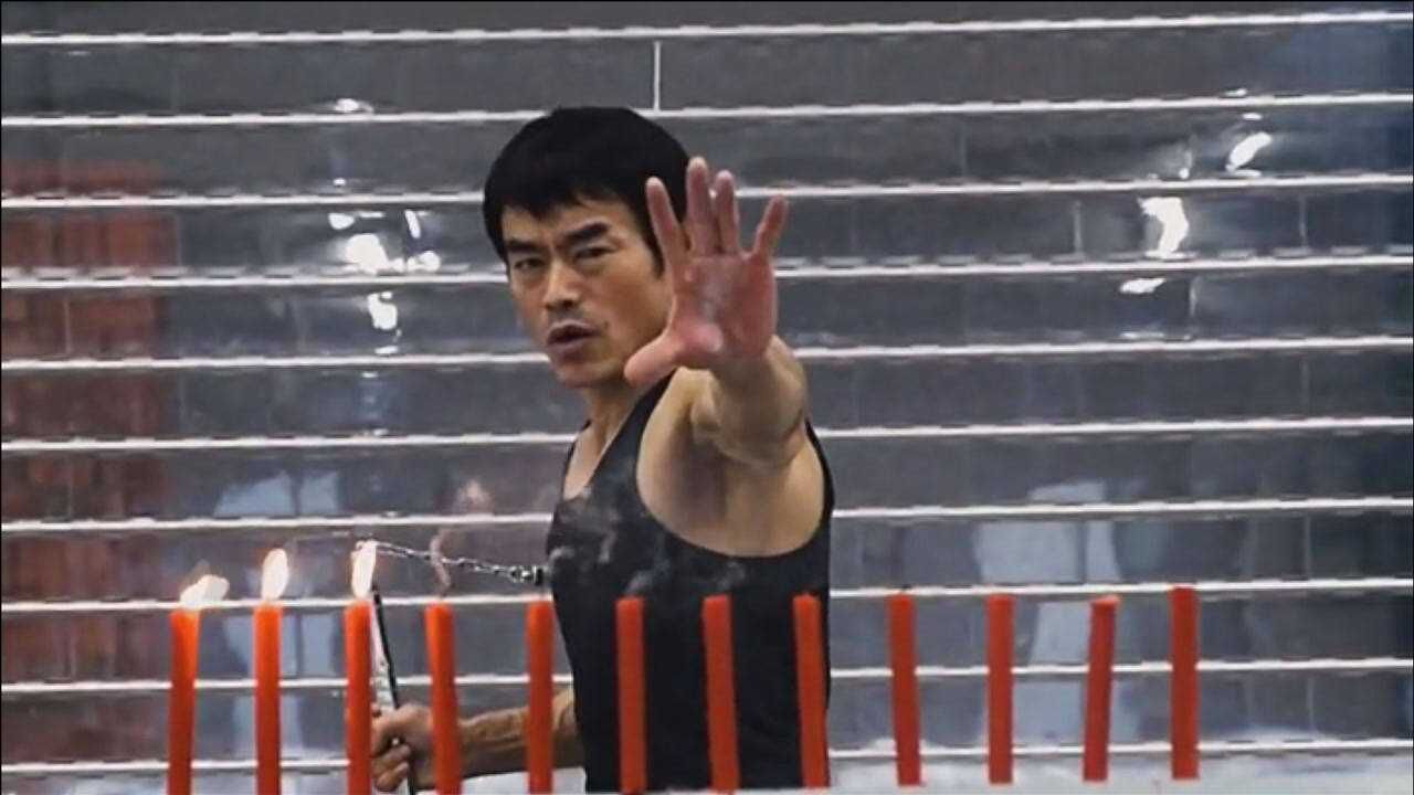 男子苦练功夫模仿李小龙亮相常被网友认错仅次演员陈国坤