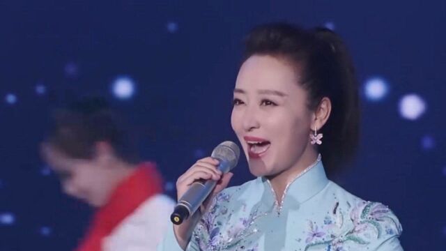 经典回顾:吉林市歌舞团歌曲联唱《颂歌献给党》,满是回忆