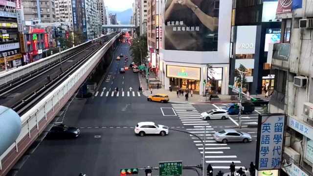 台北跟大陆有的比吗?实拍台湾省最繁华的台北市街景!真是繁华呀!