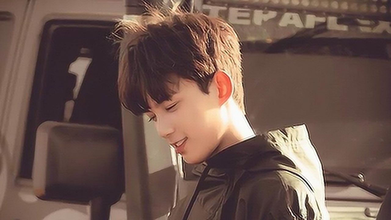 吴磊《沙海》#黎簇终究还是从一个普通的学生成为了可以独当一面的黎