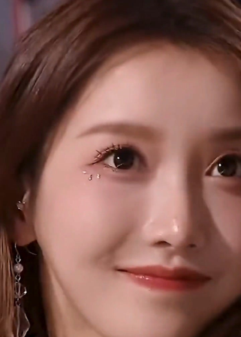 姜贞羽1996年出生于云南邵通,"人间貂蝉"身材颜值超a #高清 #女神