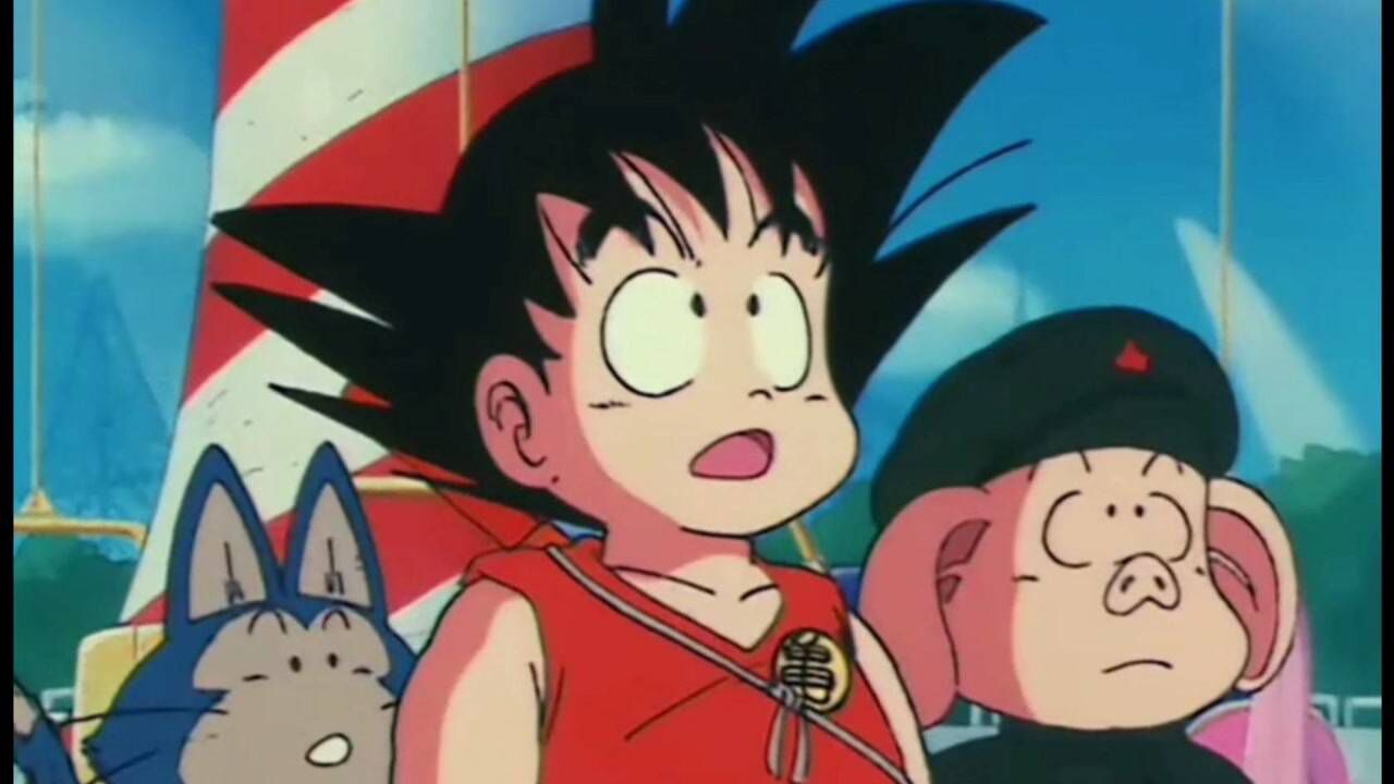 七龙珠:小偷美女把目标盯上了在游乐场的小悟空!