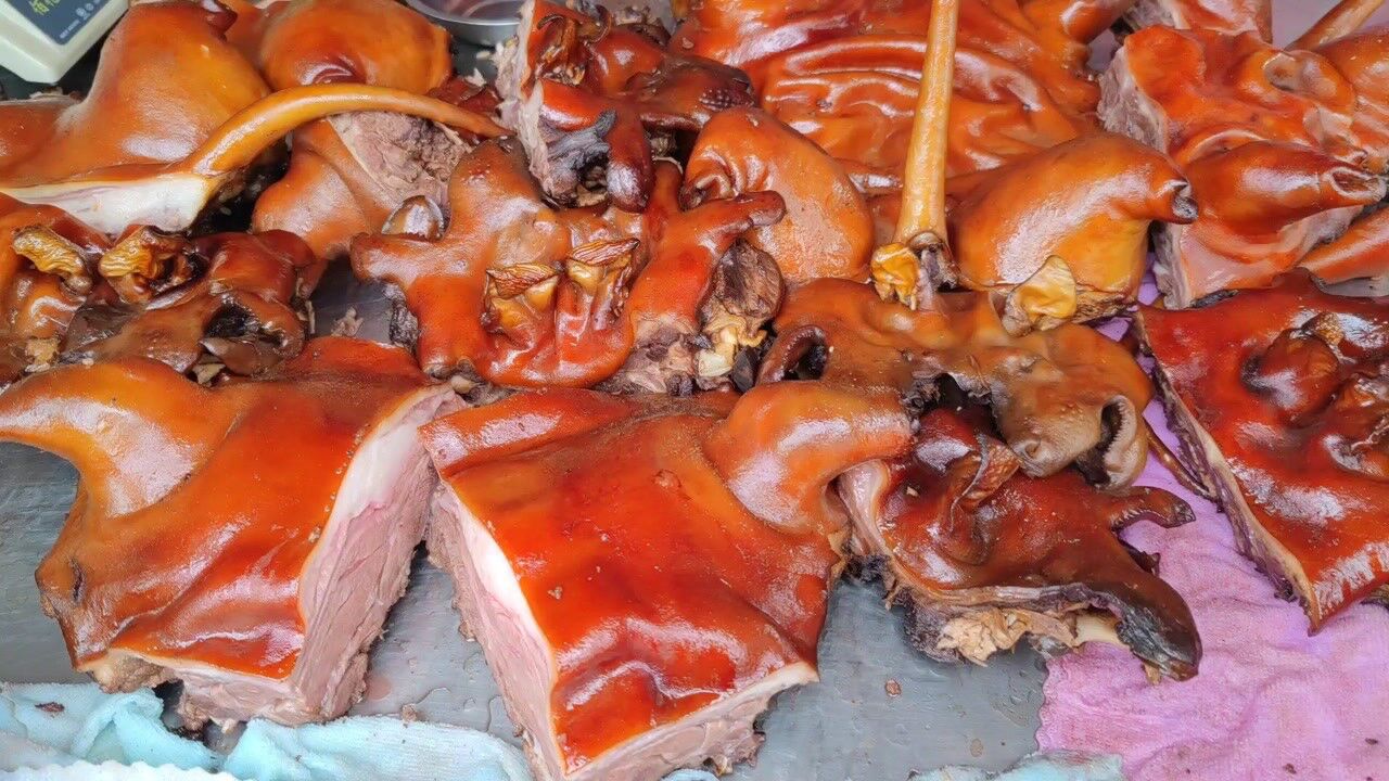 夏至,灵山荔枝狗肉节,荔枝配狗肉火上加火