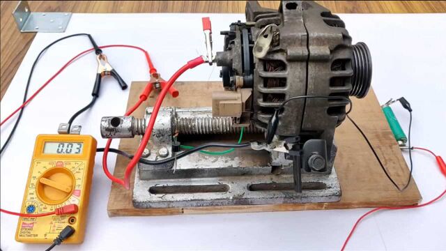 用旧电机改装制作发电器