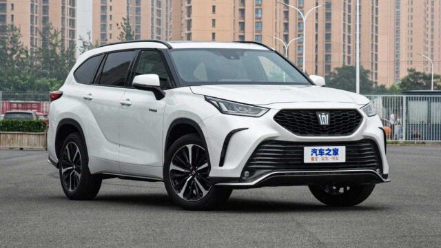 丰田又成功了!新SUV仅售27万,配2.5L+四驱,直接叫板宝马X5!