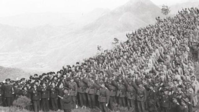 1950年,中国人民解放军,组成志愿军抗美援朝