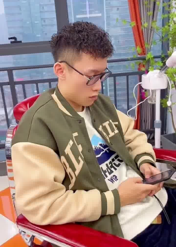 男生短发羊毛卷男士烫发男士发型改造男士发型设计